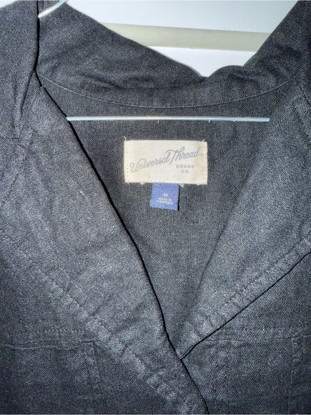 Universal Thread Button-Front cropped linen shirt - Picture 2 of 3